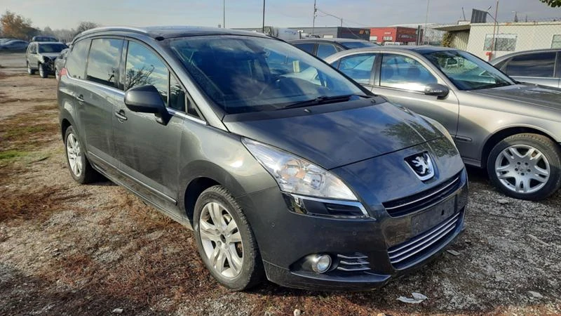 Peugeot 5008 1.6 HDI, снимка 2 - Автомобили и джипове - 34855611