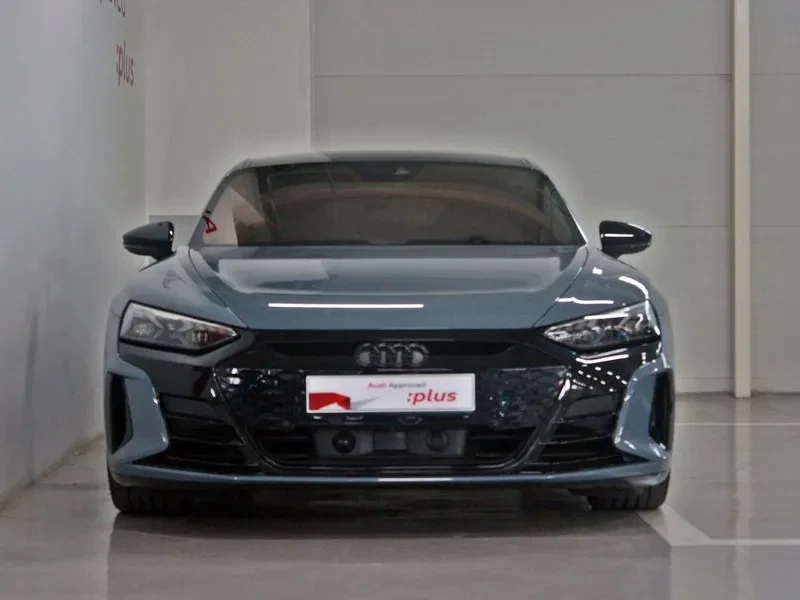 Audi E-Tron GT, снимка 3 - Автомобили и джипове - 54735990