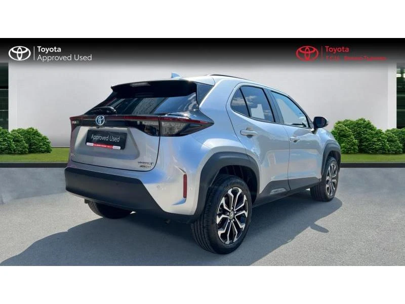 Toyota Yaris Cross 1.5H Chic AWD, снимка 5 - Автомобили и джипове - 55006223