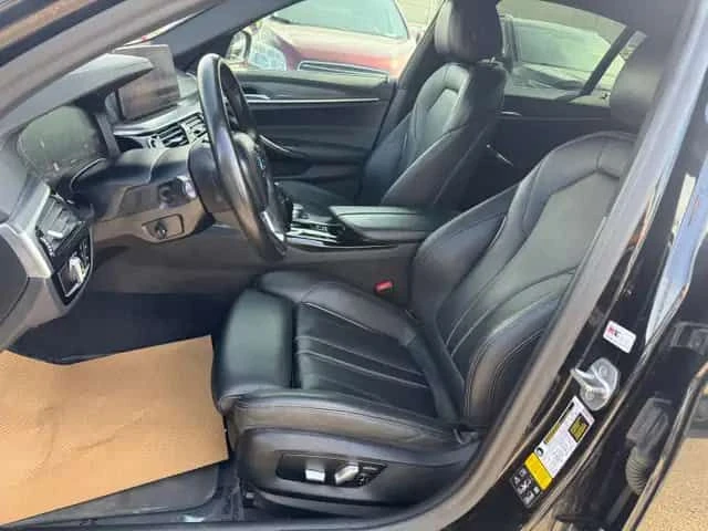 BMW 530 * 530i xDrive M Package * CARFAX * ОПЦИЯ ЗА ФИНАНС, снимка 7 - Автомобили и джипове - 55695871