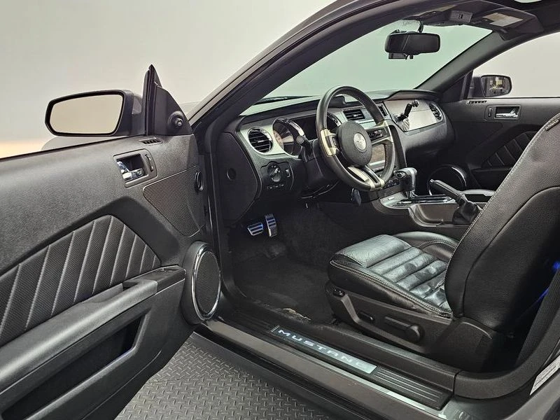 Ford Mustang 4.0 Automatic, снимка 10 - Автомобили и джипове - 55977749