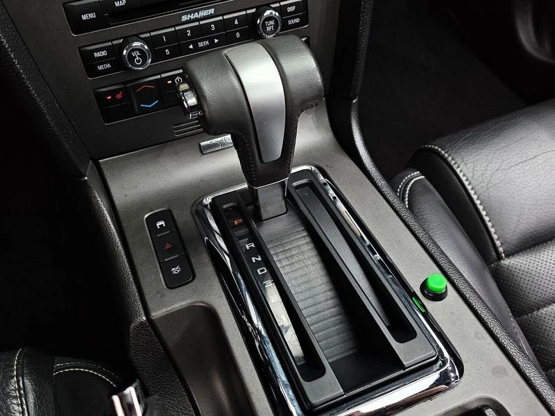 Ford Mustang 4.0 Automatic, снимка 9 - Автомобили и джипове - 55977749