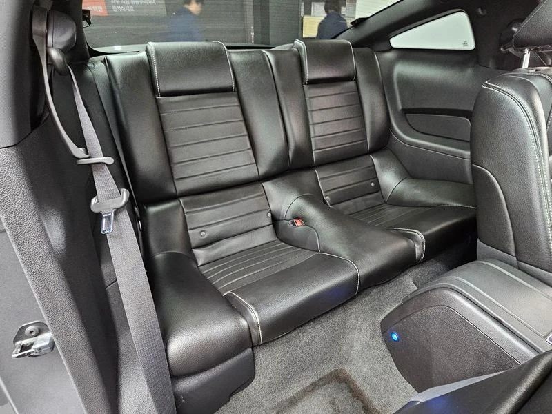 Ford Mustang 4.0 Automatic, снимка 12 - Автомобили и джипове - 55977749
