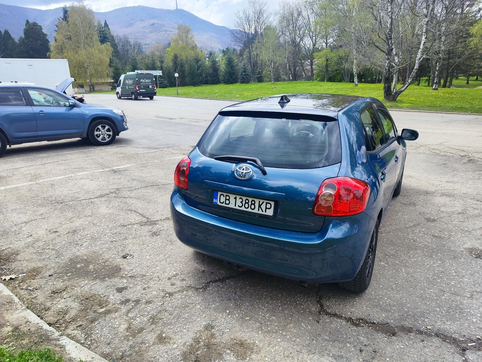 Toyota Auris 2.2 D-CAT - изображение 4