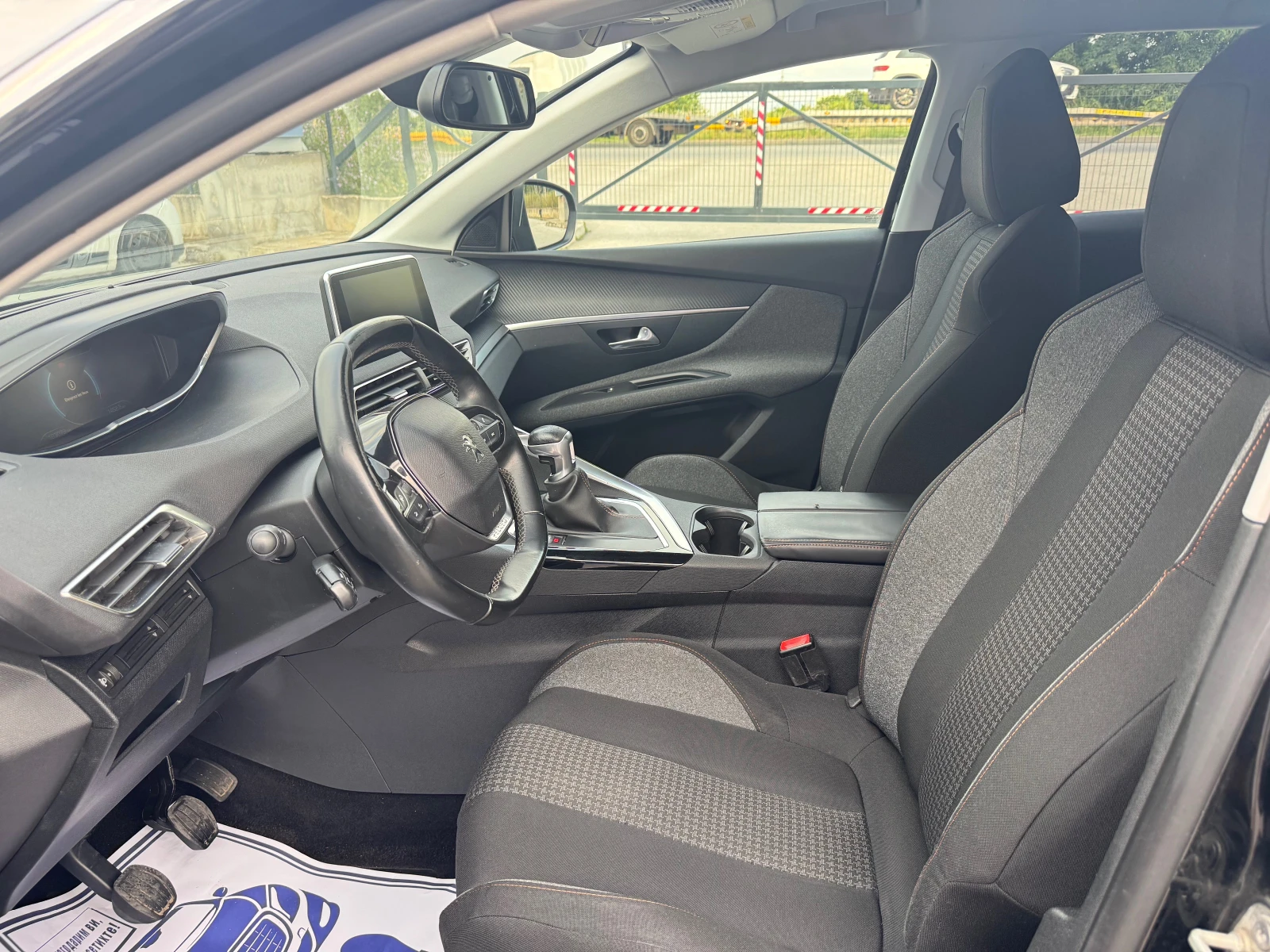 Peugeot 3008 1.6HDI - изображение 10
