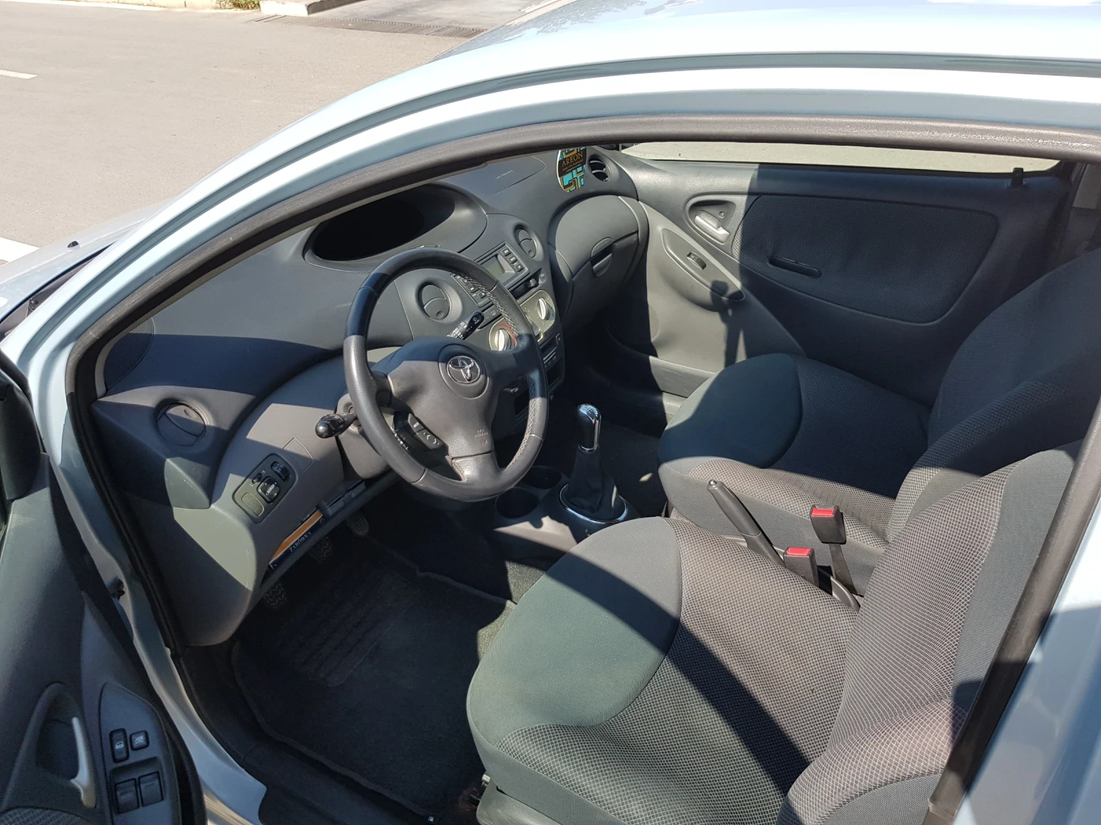Toyota Yaris  - изображение 4