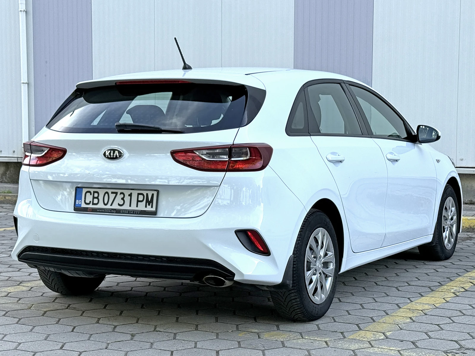 Kia Ceed 1.6 CRDi Гаранционен! - изображение 4