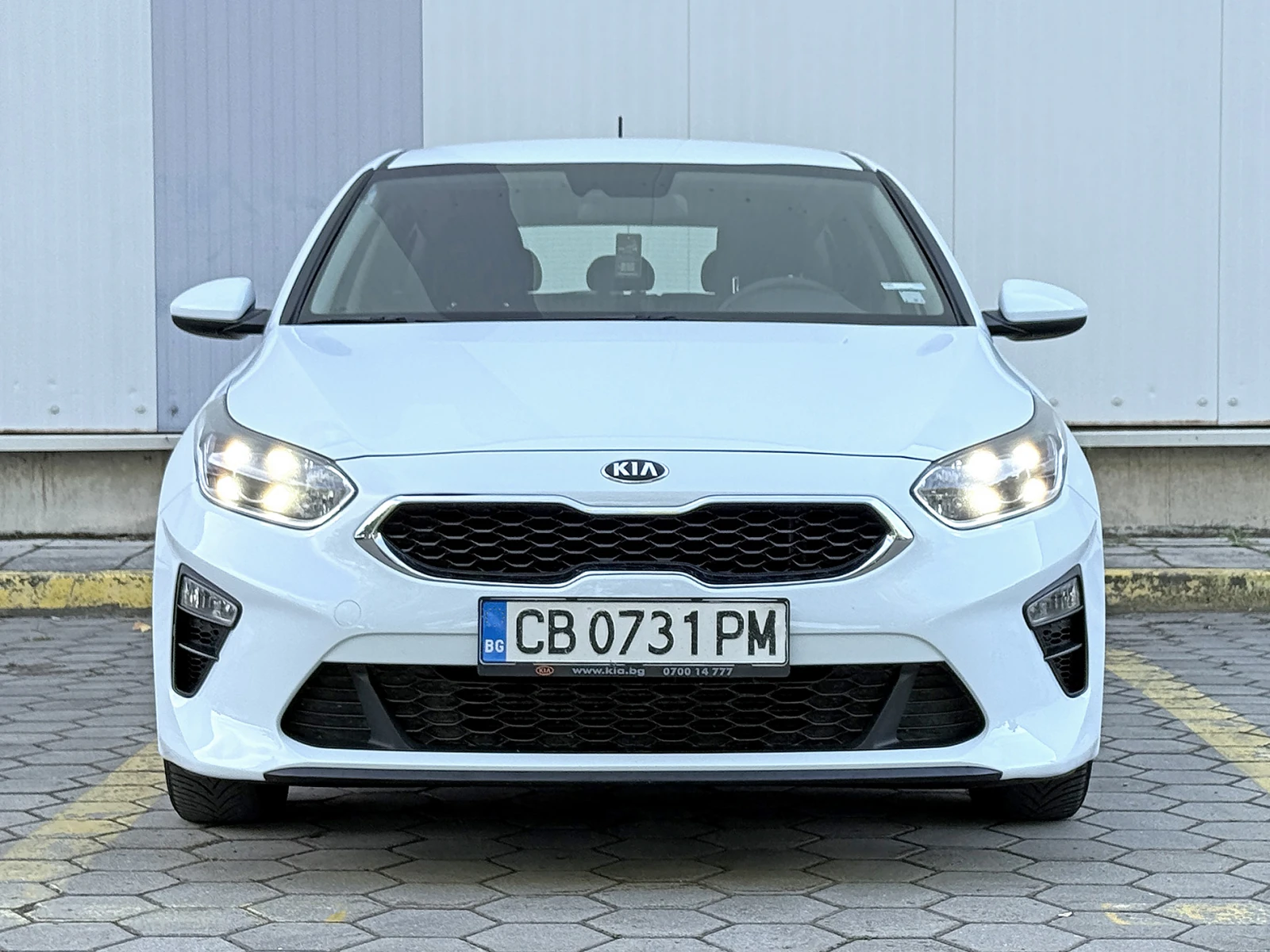 Kia Ceed 1.6 CRDi Гаранционен! - изображение 2