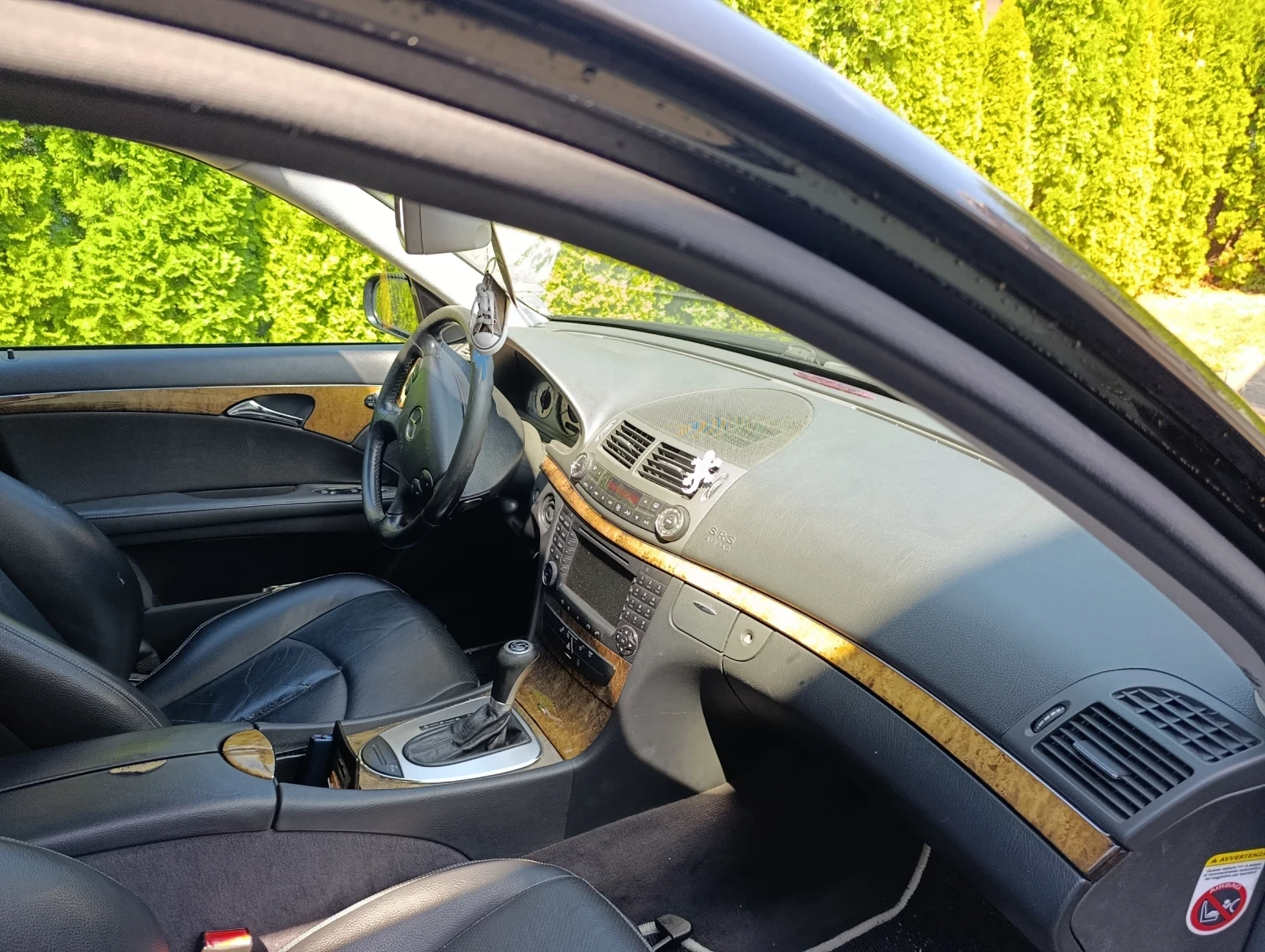 Mercedes-Benz E 320  - изображение 6