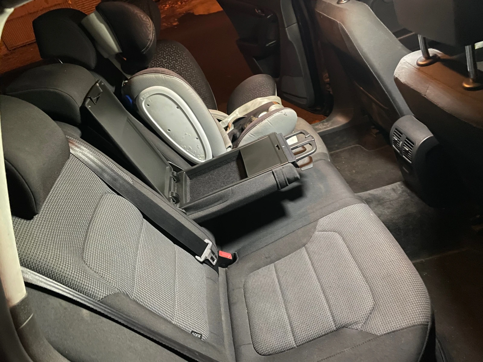 VW Passat | Mobile.bg   11