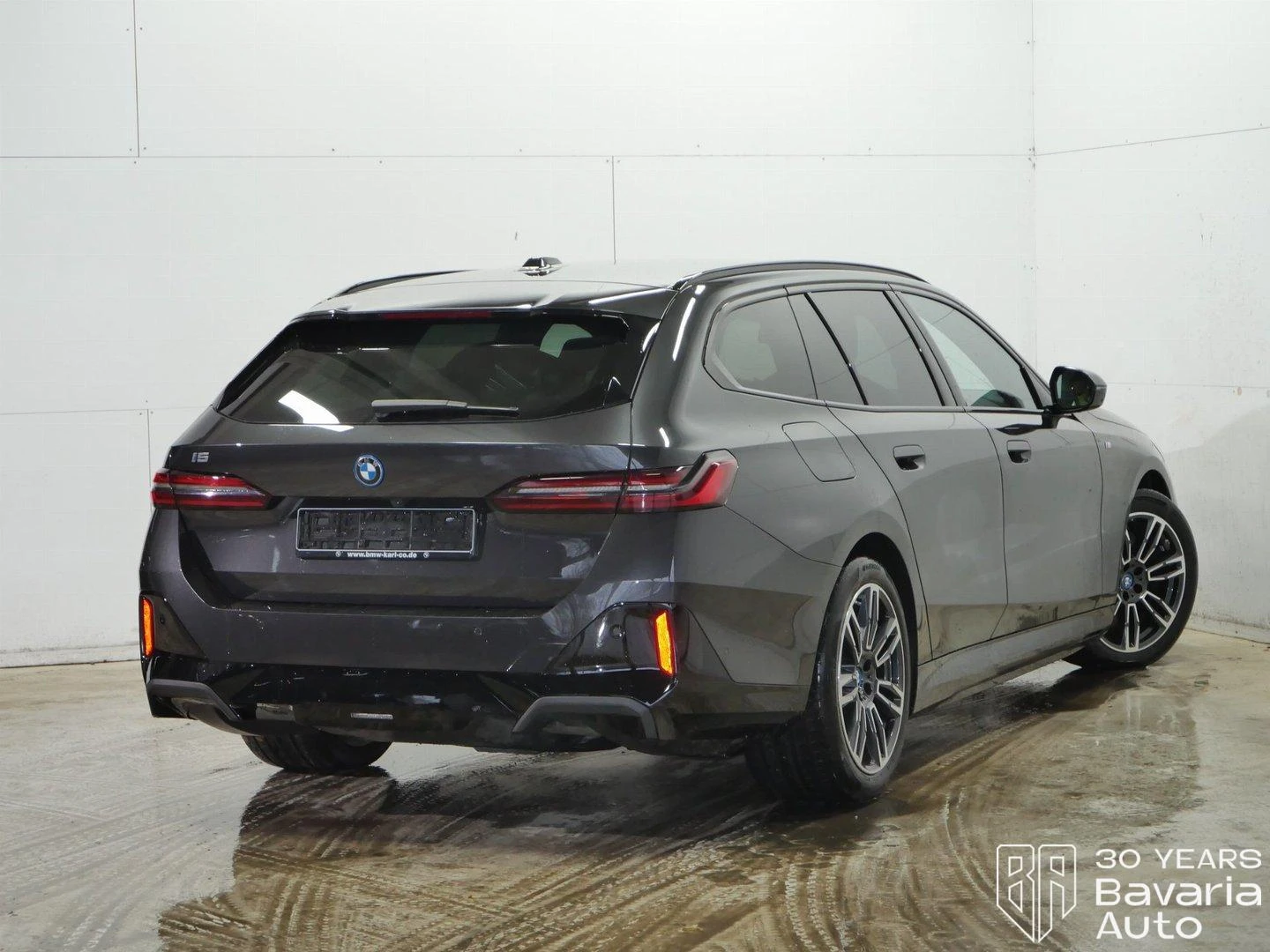 BMW i5 40 eDrive Touring M sport Paket  | Mobile.bg   3