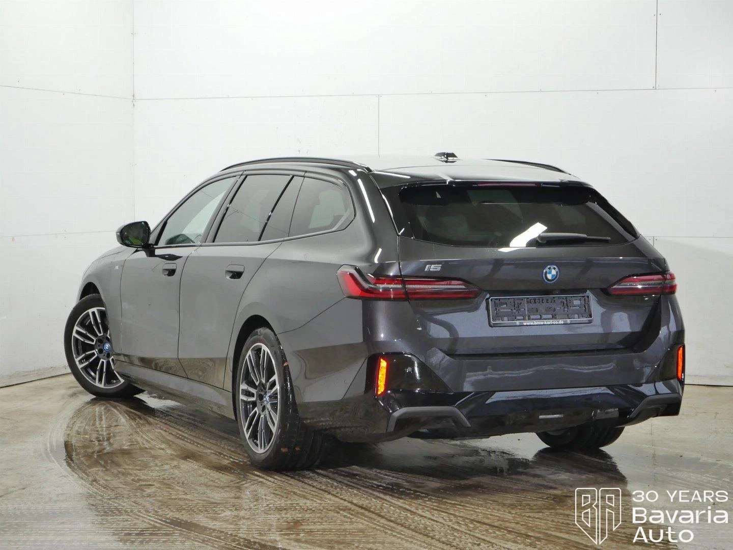 BMW i5 40 eDrive Touring M sport Paket  | Mobile.bg   2