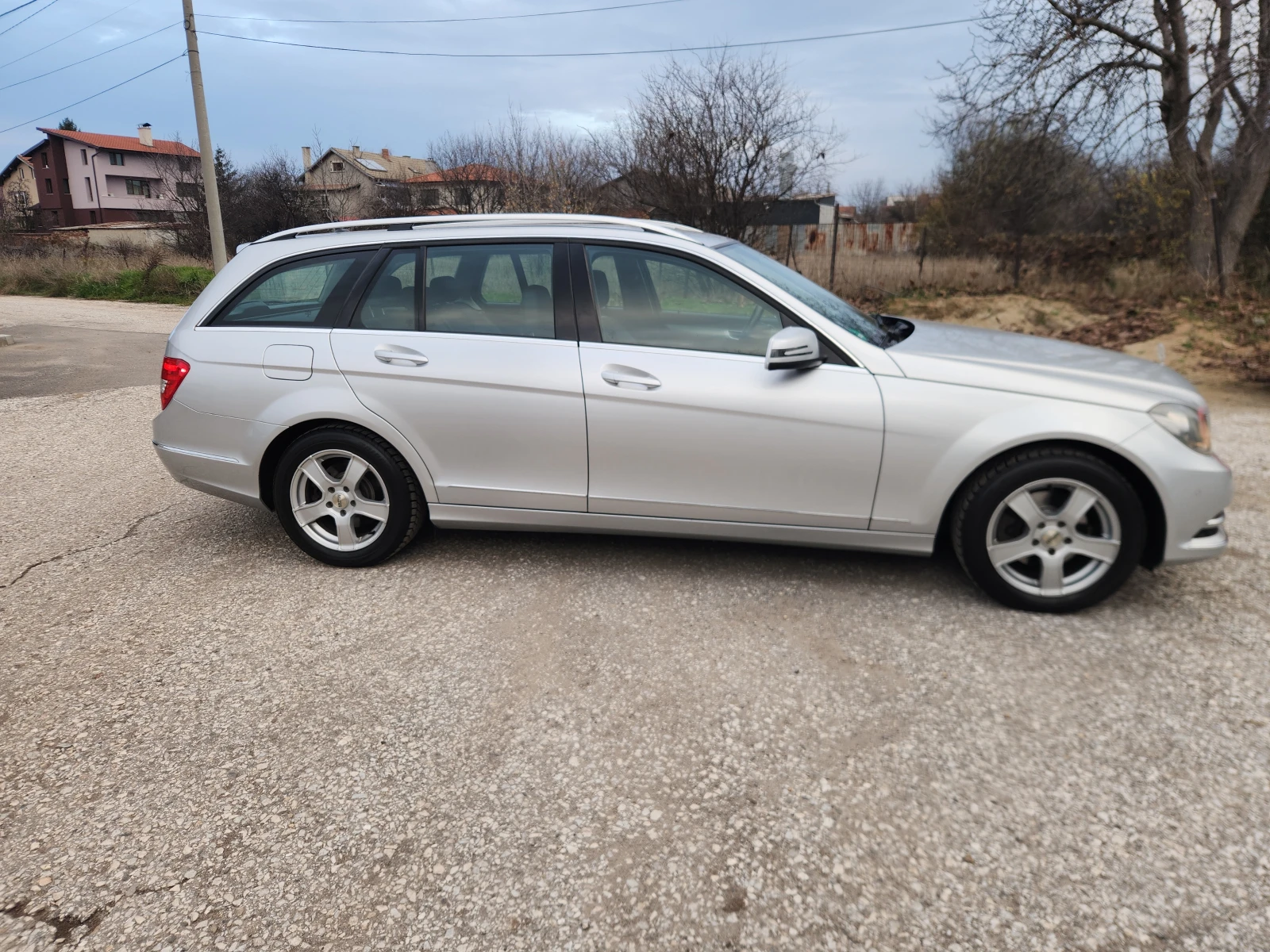 Mercedes-Benz C 200  - изображение 4