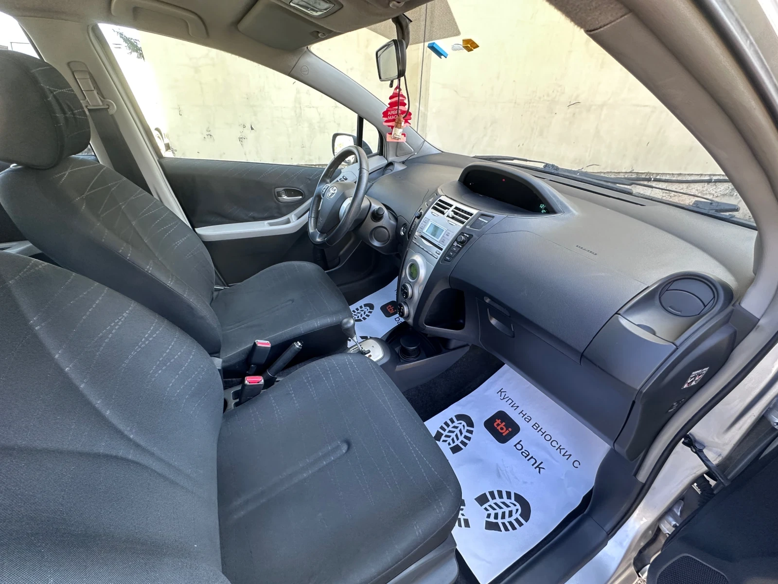 Toyota Yaris 1.4D4D - КЛИМАТРОНИК, снимка 10 - Автомобили и джипове - 53825326