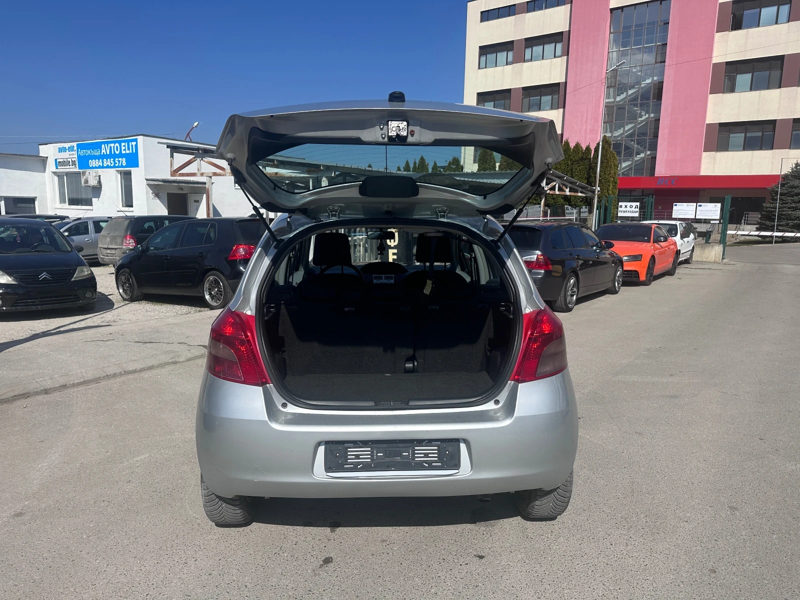 Toyota Yaris 1.4D4D - КЛИМАТРОНИК, снимка 17 - Автомобили и джипове - 53825326