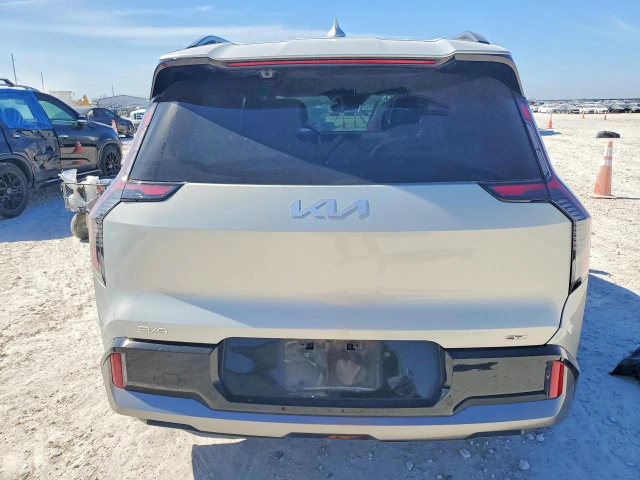 Kia EV9 GT-Line AWD, снимка 6 - Автомобили и джипове - 54034290