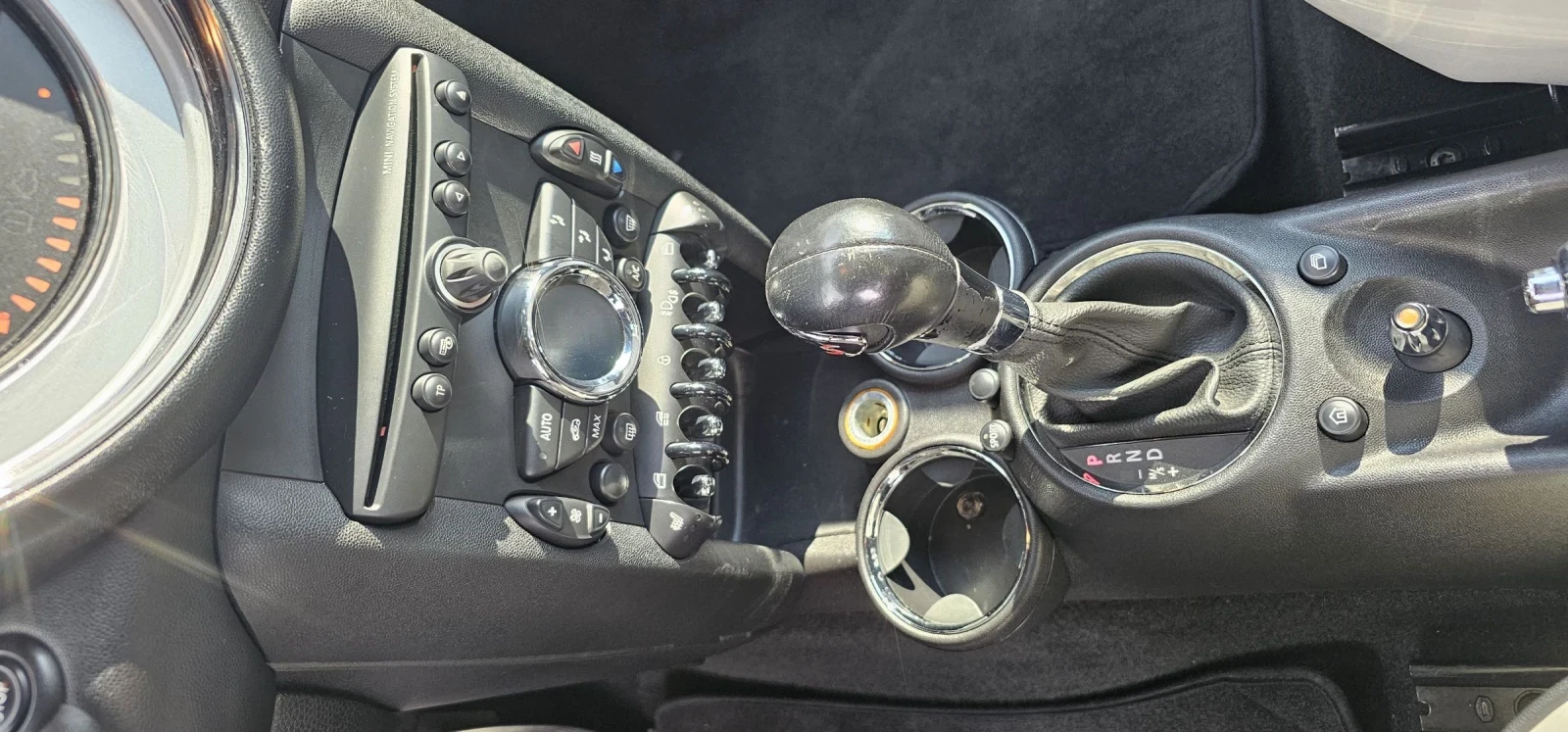 Mini Cooper s cabrio 1.6Т JON CUPAR Автомат Швейцария , снимка 11 - Автомобили и джипове - 54134984