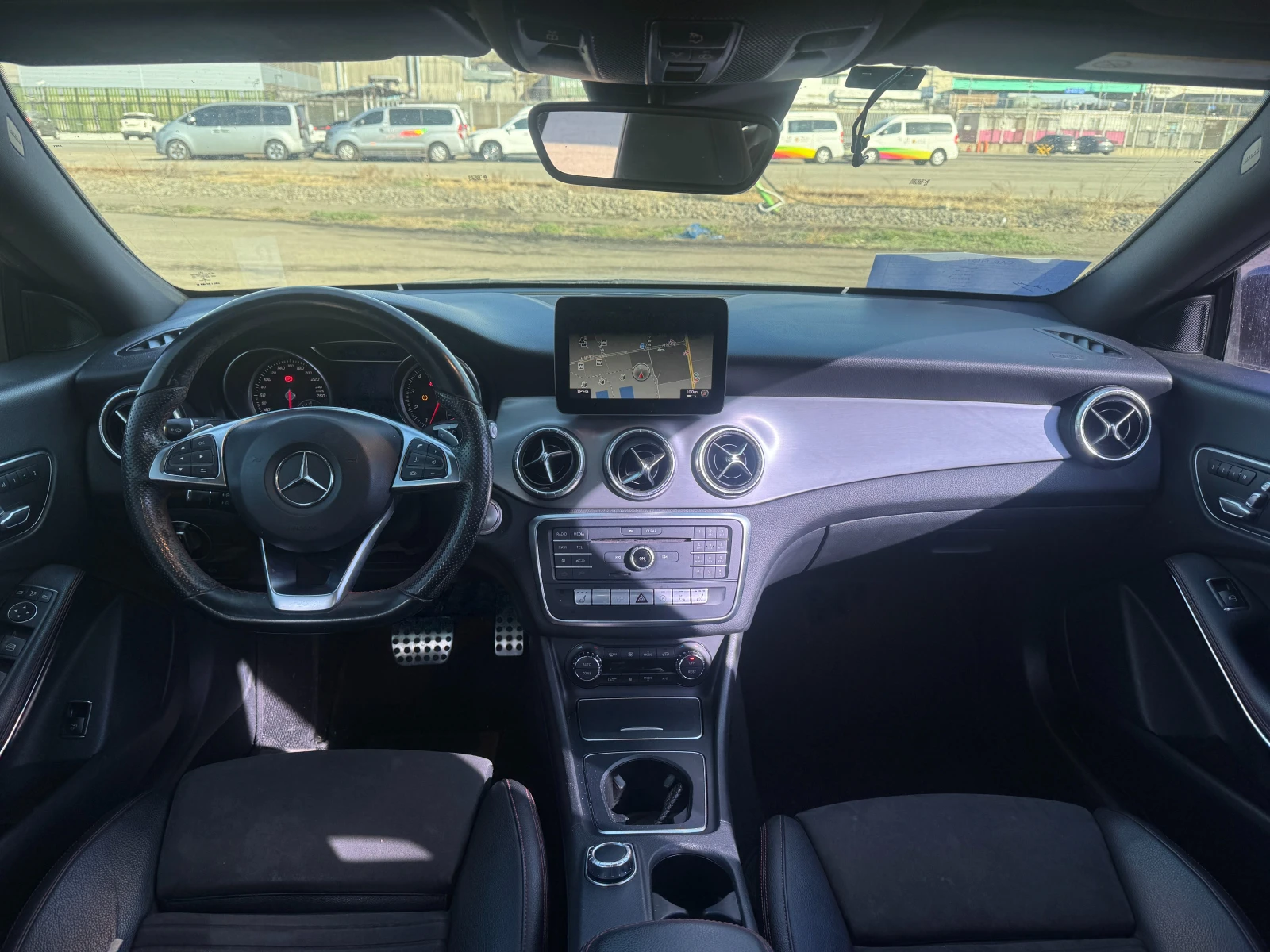Mercedes-Benz CLA 250 AMGLine-4Matic, снимка 13 - Автомобили и джипове - 54252614