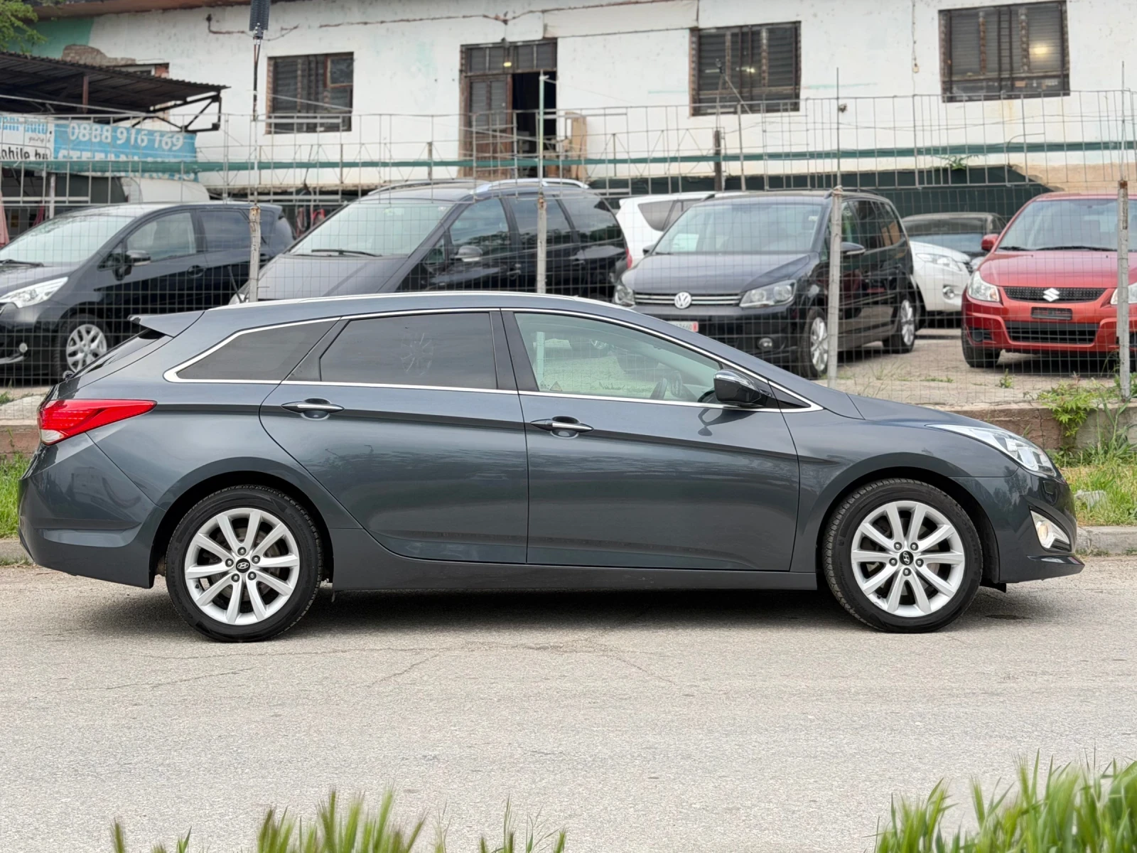 Hyundai I40 Швейцария! ТОП СЪСТОЯНИЕ!НАВИГАЦИЯ!КАМЕРА, снимка 2 - Автомобили и джипове - 54458308