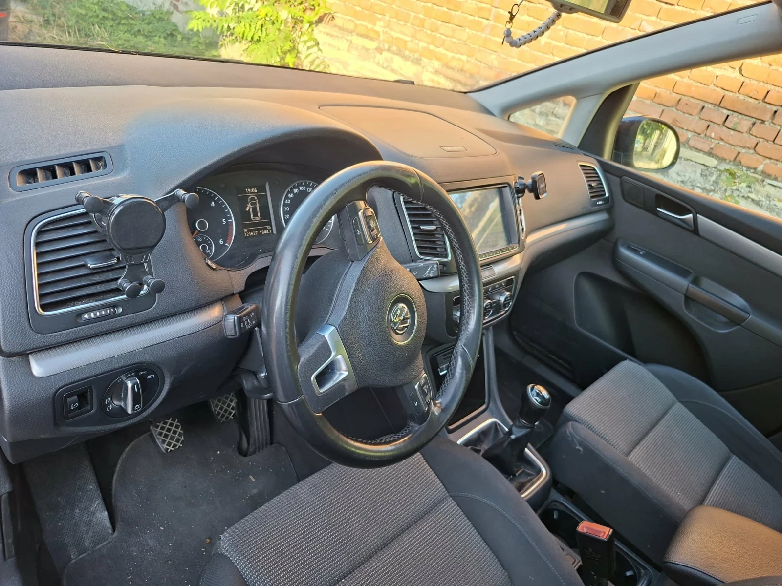 VW Sharan, снимка 3 - Автомобили и джипове - 55429162