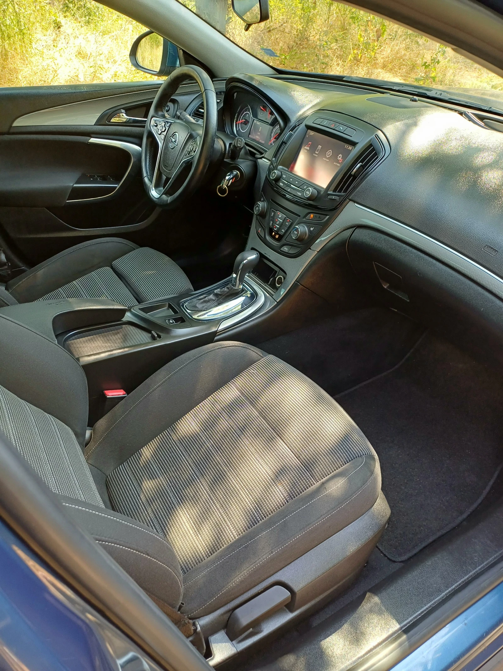 Opel Insignia  2.0 CDTI - SW, снимка 13 - Автомобили и джипове - 55565843