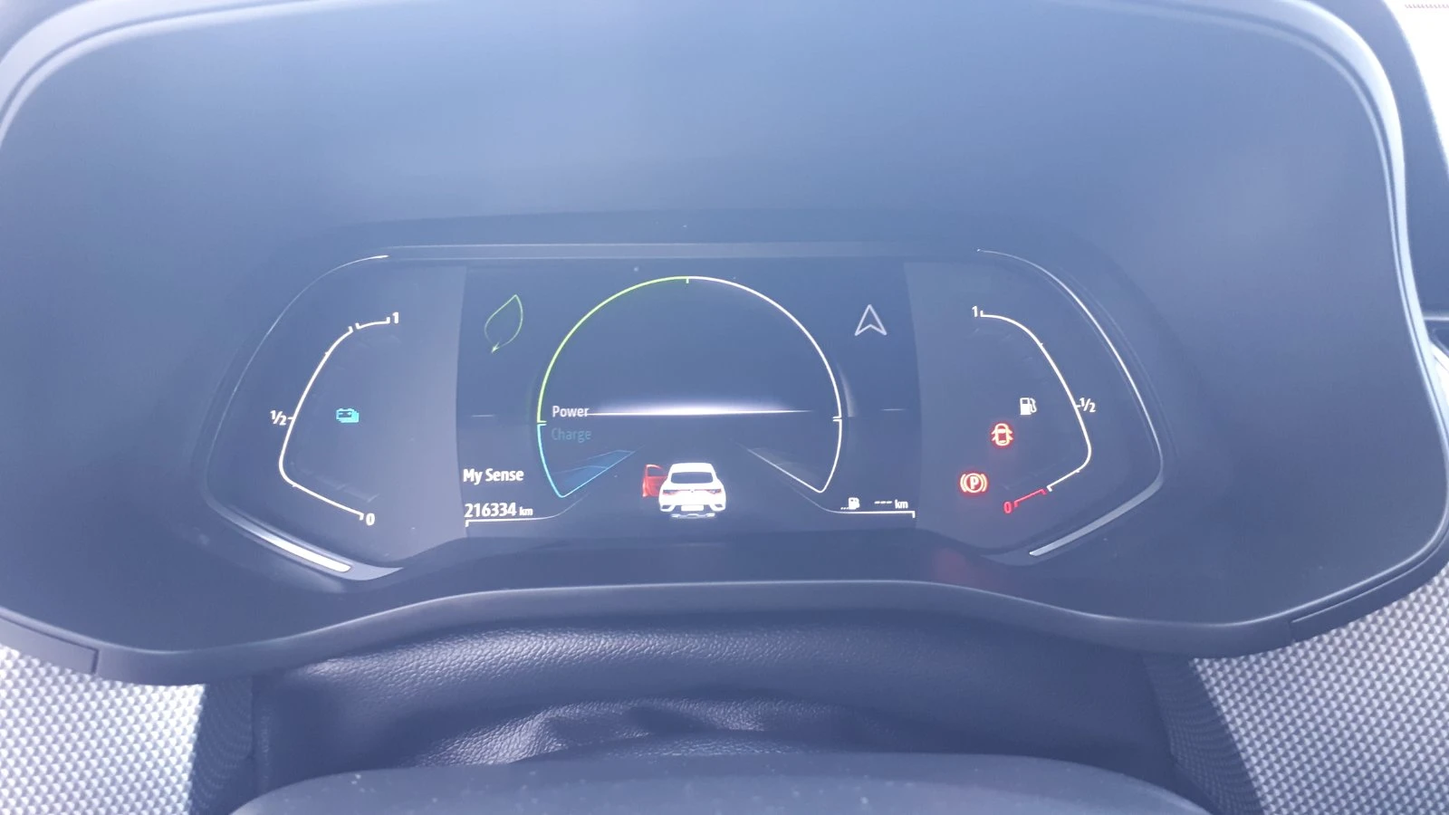 Renault Arkana 1.6 E-Tech Hybrid, снимка 10 - Автомобили и джипове - 56330338