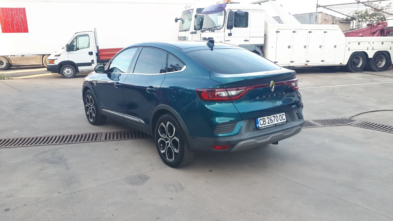 Renault Arkana 1.6 E-Tech Hybrid, снимка 6 - Автомобили и джипове - 56330338