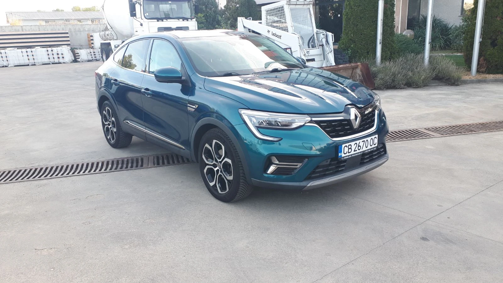 Renault Arkana 1.6 E-Tech Hybrid, снимка 2 - Автомобили и джипове - 56330338