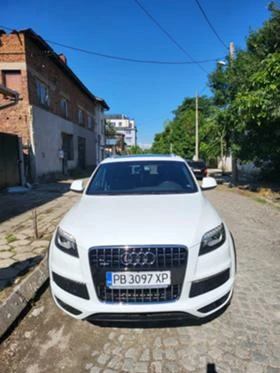     Audi Q7 3000 .