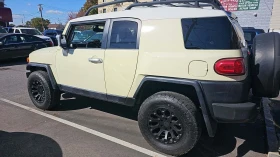 Toyota Fj cruiser 2011 Toyota FJ Cruiser wRear Doors, снимка 2