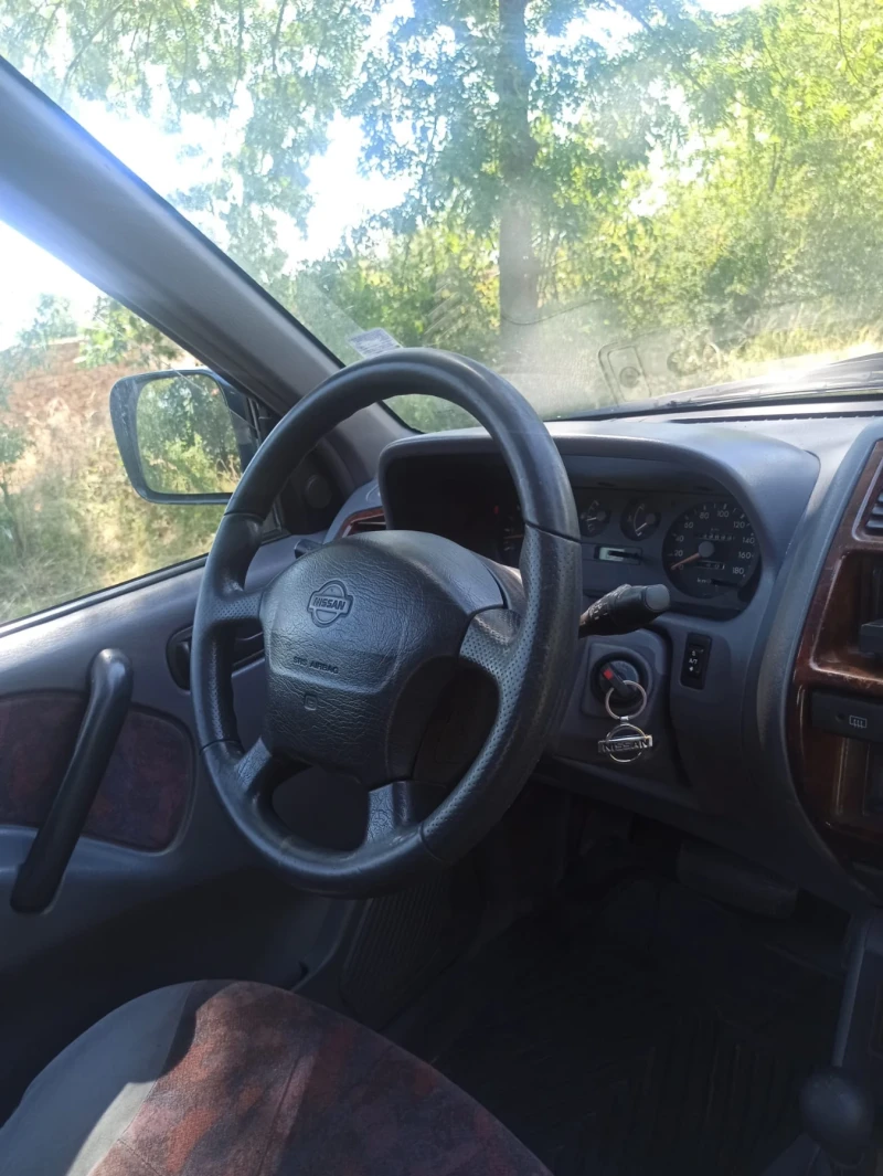 Nissan Terrano Къса база, снимка 4 - Автомобили и джипове - 47550718