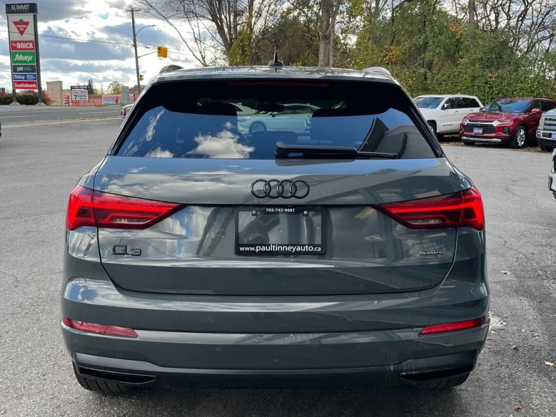 Audi Q3 * 45 TFSI quattro * CARFAX * БЕЗ ПЪРВОНАЧАЛНА ВНОС, снимка 4 - Автомобили и джипове - 52777750