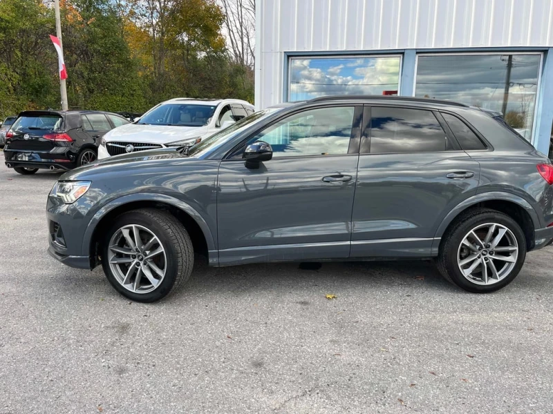 Audi Q3 * 45 TFSI quattro * CARFAX * БЕЗ ПЪРВОНАЧАЛНА ВНОС, снимка 2 - Автомобили и джипове - 52777750