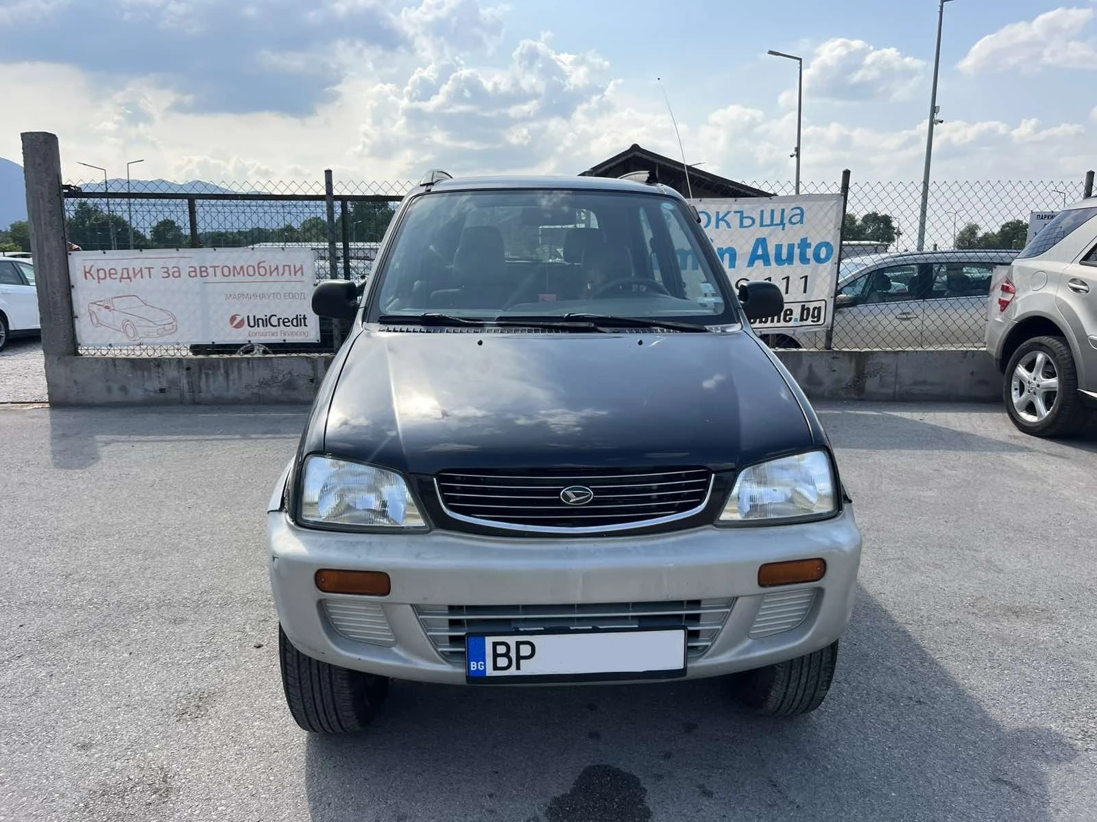 Daihatsu Terios 1.3i 83кс 4Х4 КЛИМАТИК РЕГИСТРИРАН ОБСЛУЖЕН - изображение 2