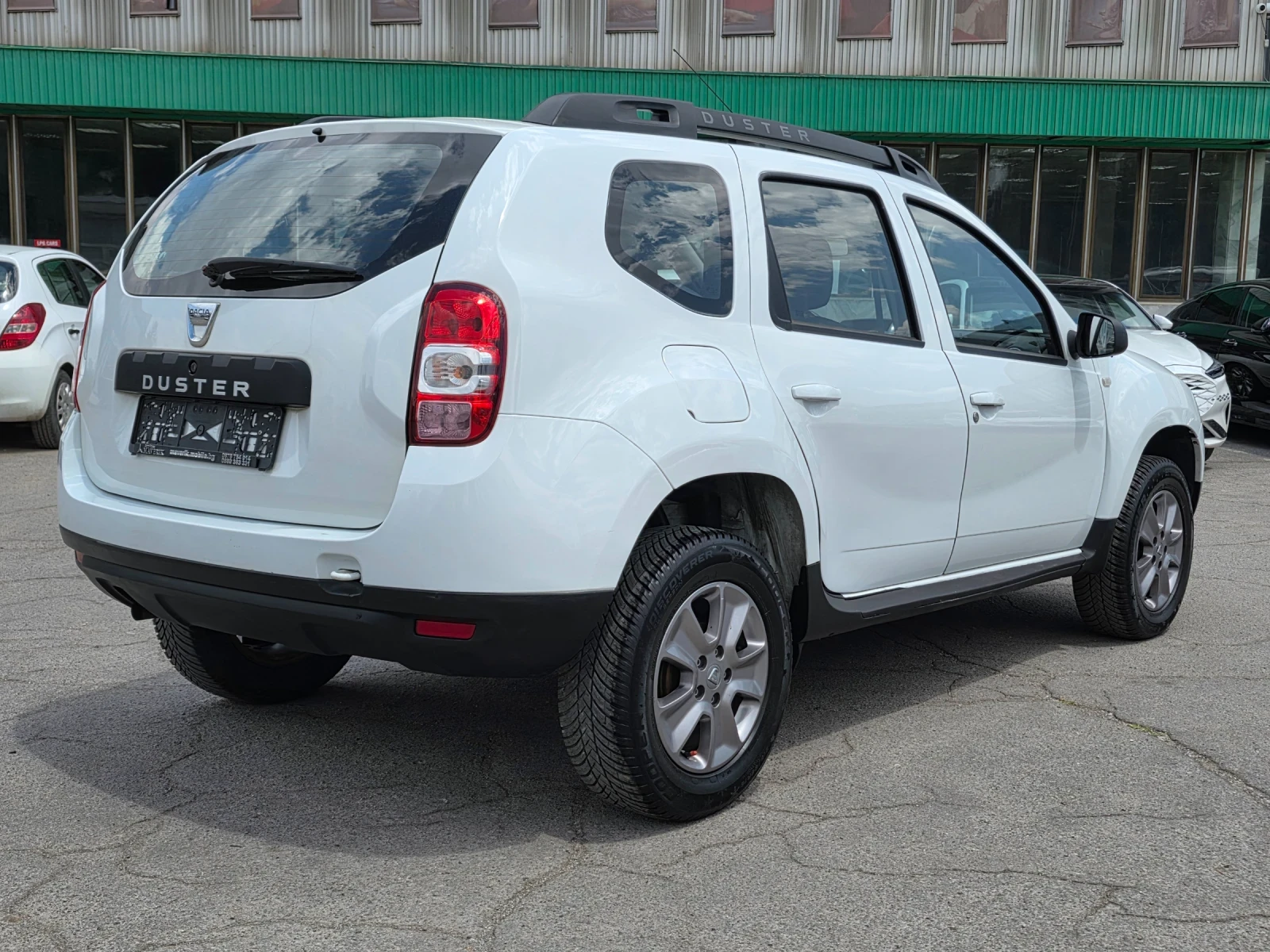 Dacia Duster 1.6i 105 k.c UNIKAT ITALIA EURO 5B  - изображение 4