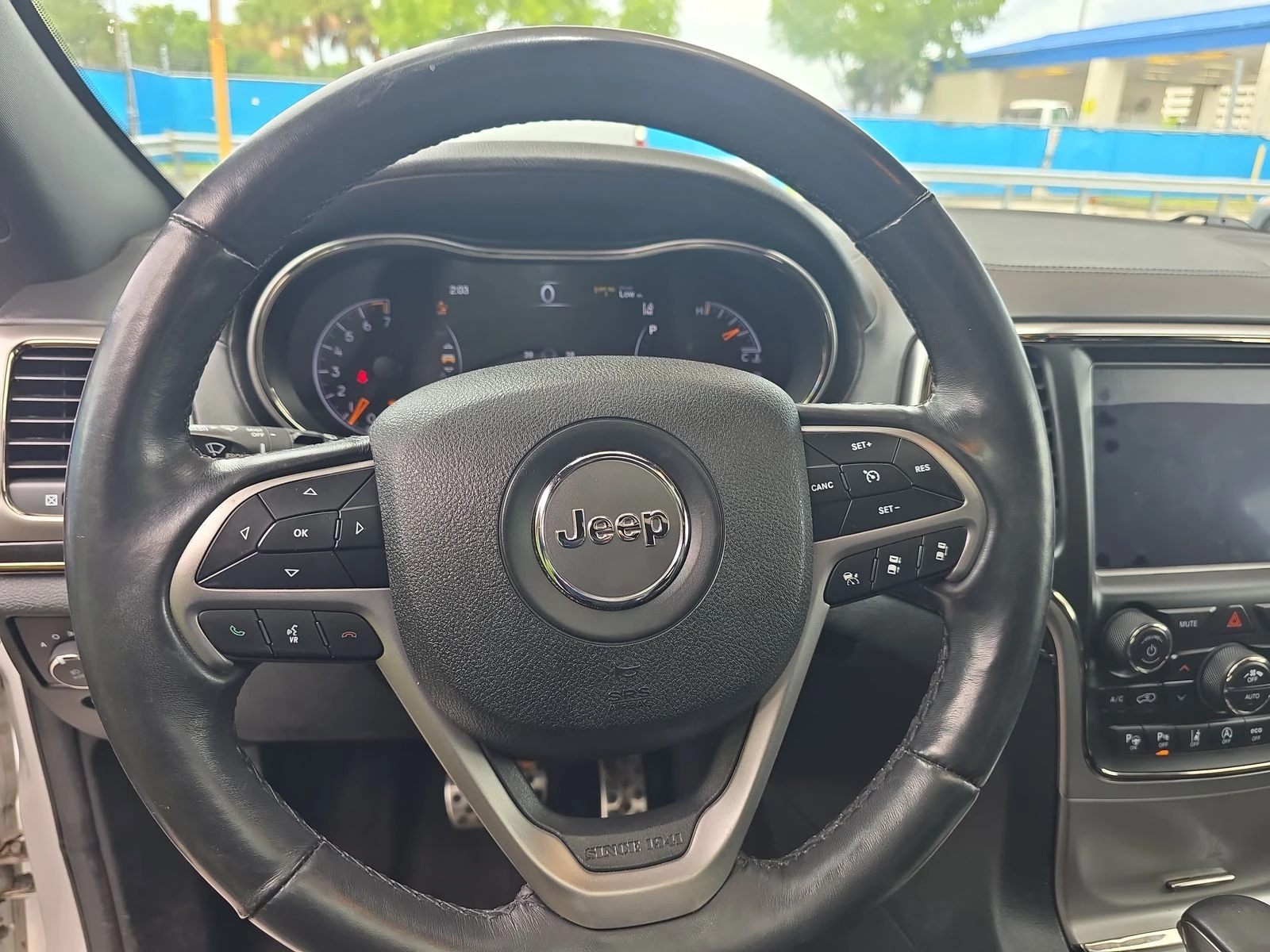 Jeep Grand cherokee High Altitude* 8ZF* Keyless* Distronic* Пано* Обду - изображение 4