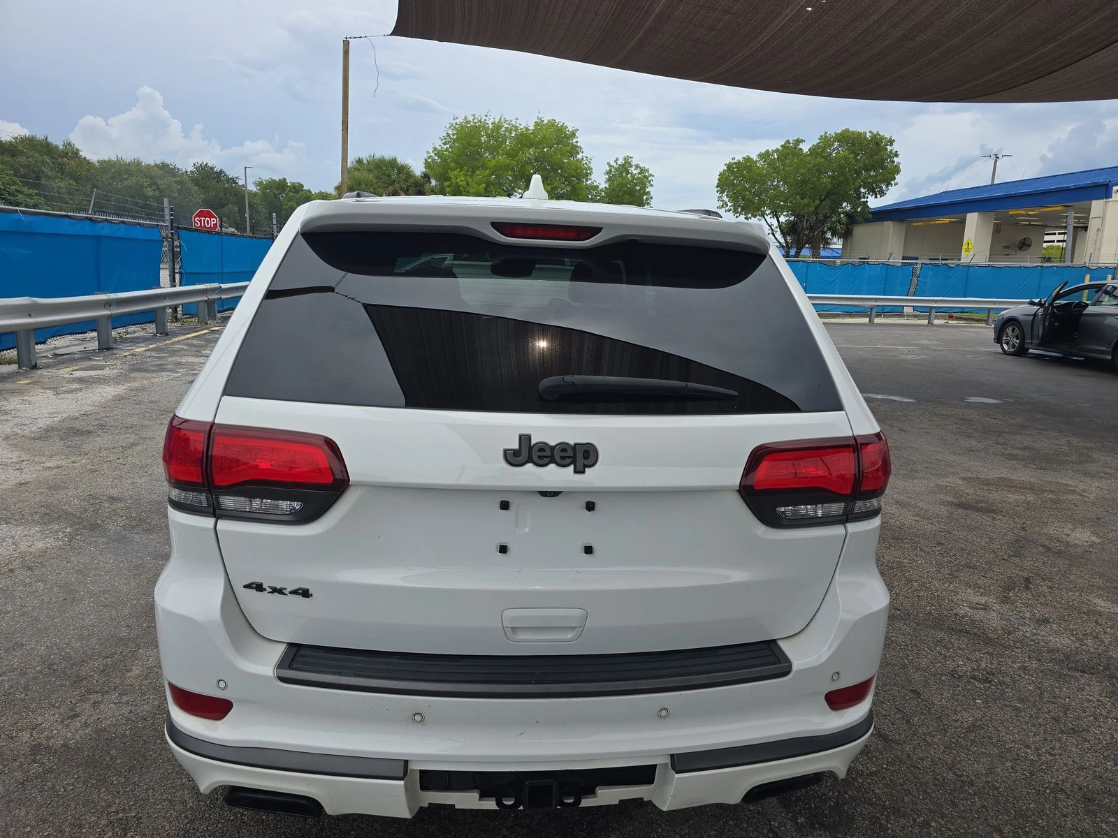 Jeep Grand cherokee High Altitude* 8ZF* Keyless* Distronic* Пано* Обду - изображение 7