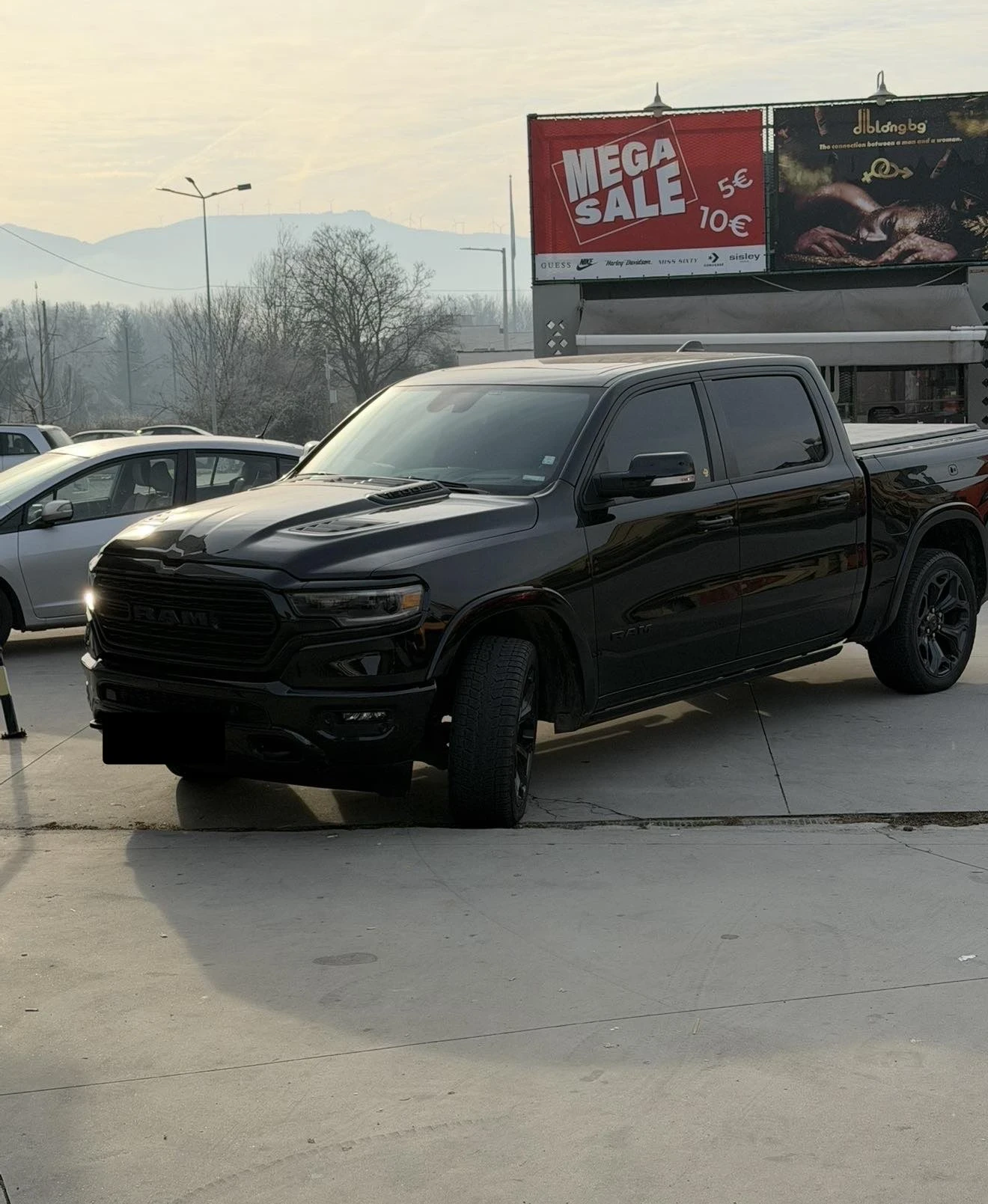 Dodge RAM 1500 LIMITED BLACK PACKAGE - изображение 9