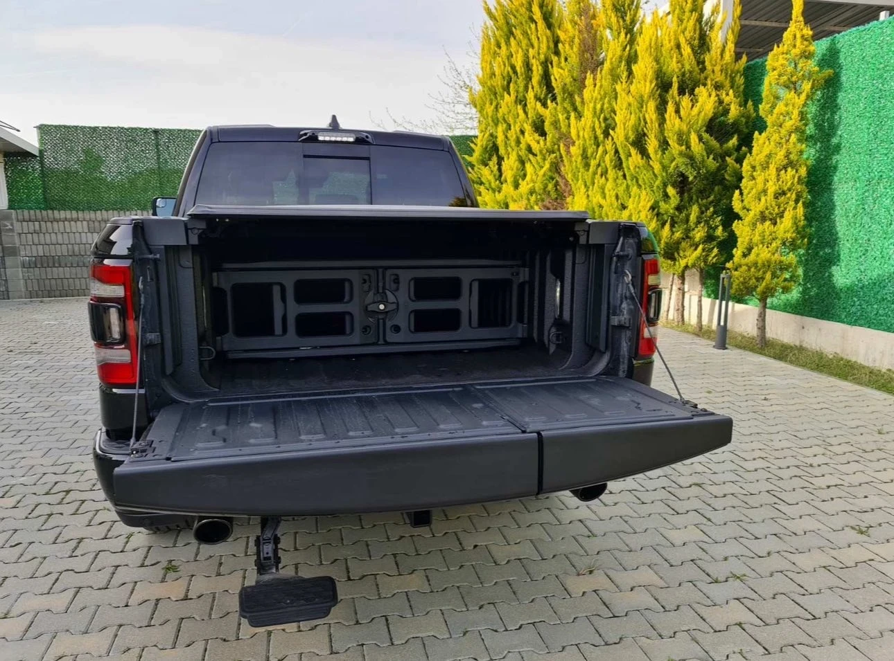 Dodge RAM 1500 LIMITED BLACK PACKAGE - изображение 7