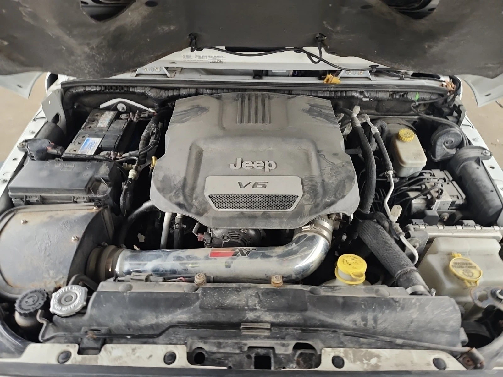 Jeep Wrangler 3.6 WRANGLER UNLIMITED SAHARA | Mobile.bg � ����������� 14