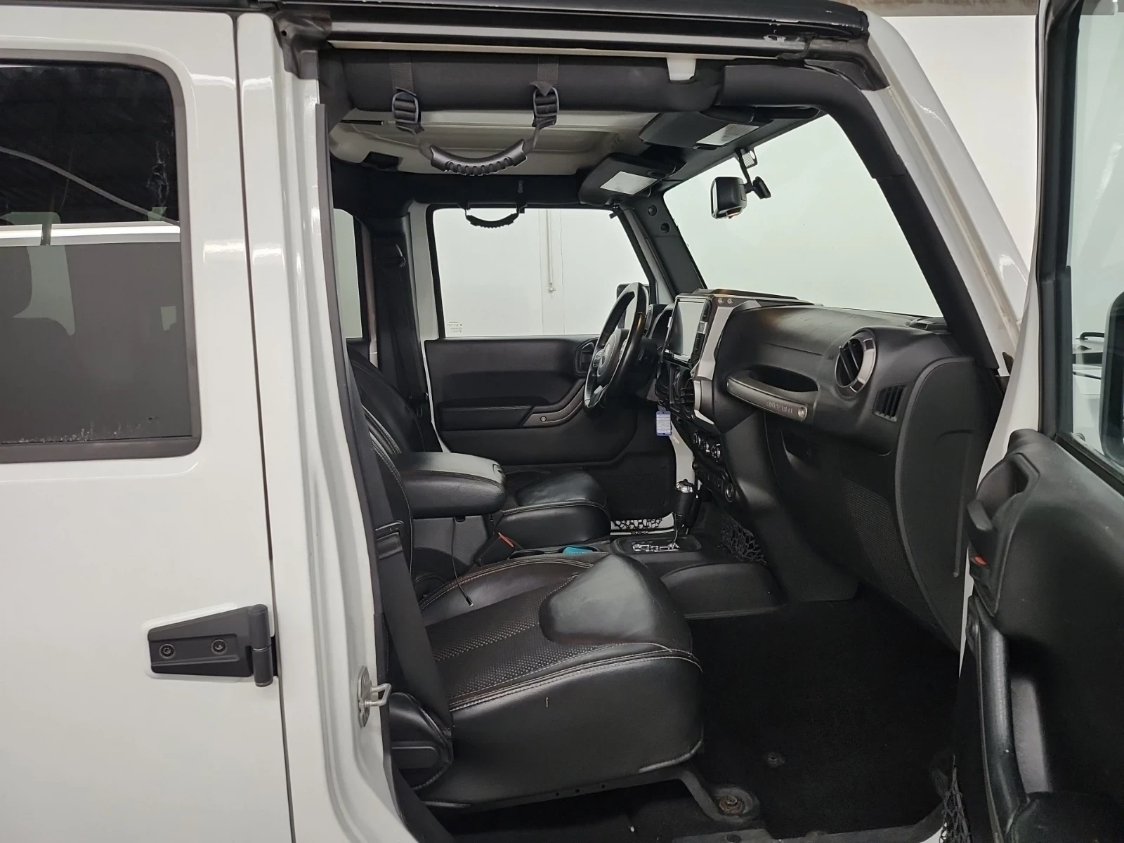 Jeep Wrangler 3.6 WRANGLER UNLIMITED SAHARA | Mobile.bg � ����������� 12