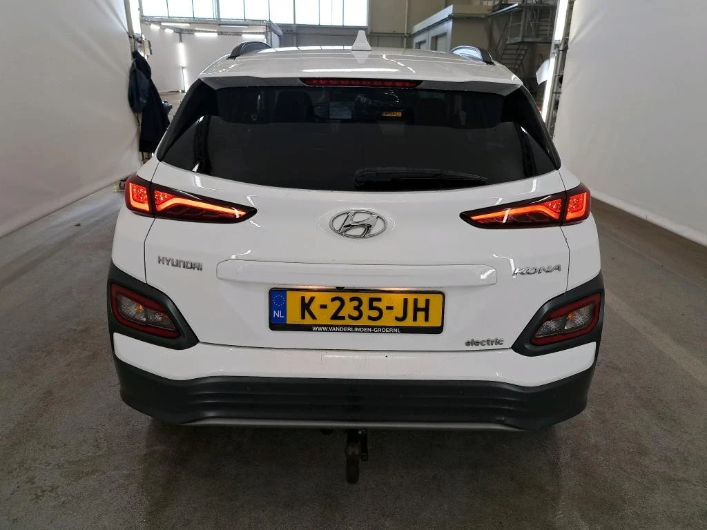 Hyundai Kona 64kw Fashion 100% SoH , снимка 5 - Автомобили и джипове - 53863055
