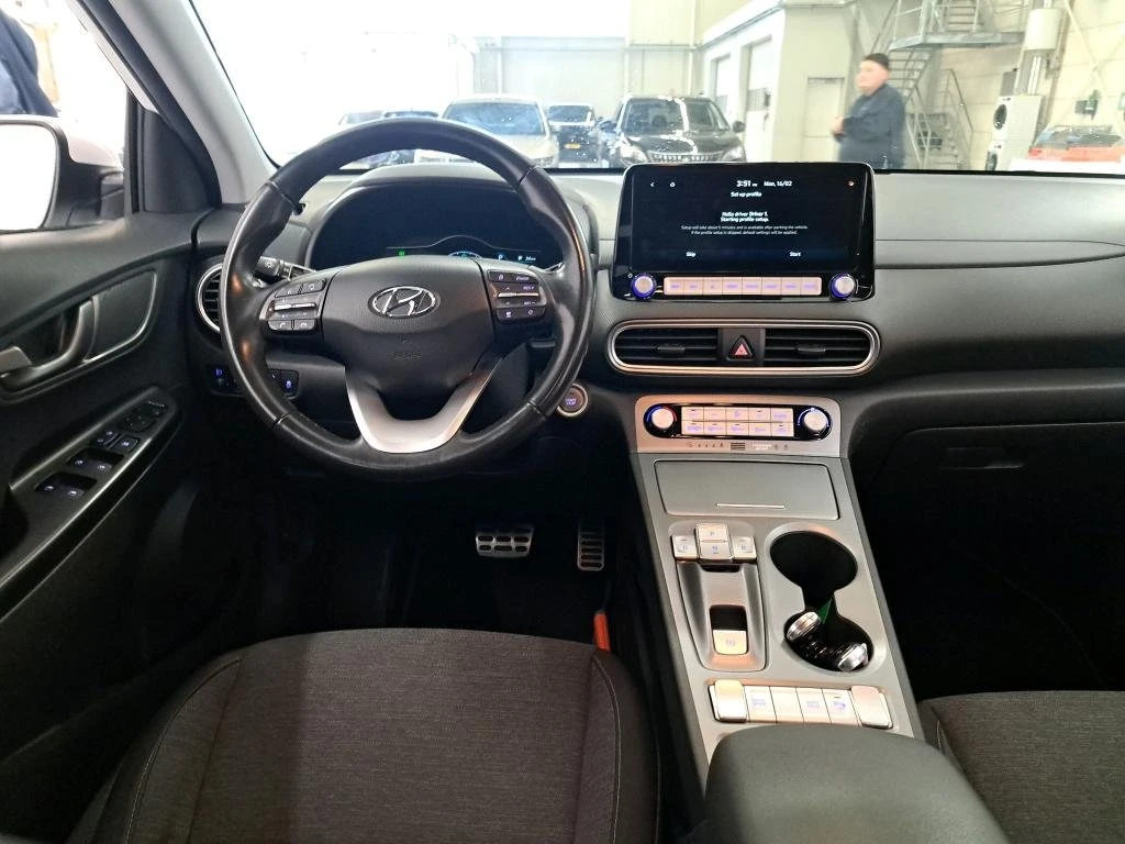 Hyundai Kona 64kw Fashion 100% SoH , снимка 10 - Автомобили и джипове - 53863055