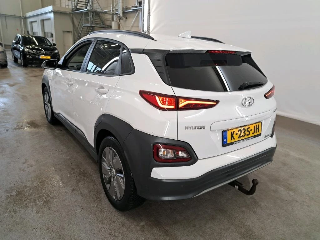 Hyundai Kona 64kw Fashion 100% SoH , снимка 2 - Автомобили и джипове - 53863055