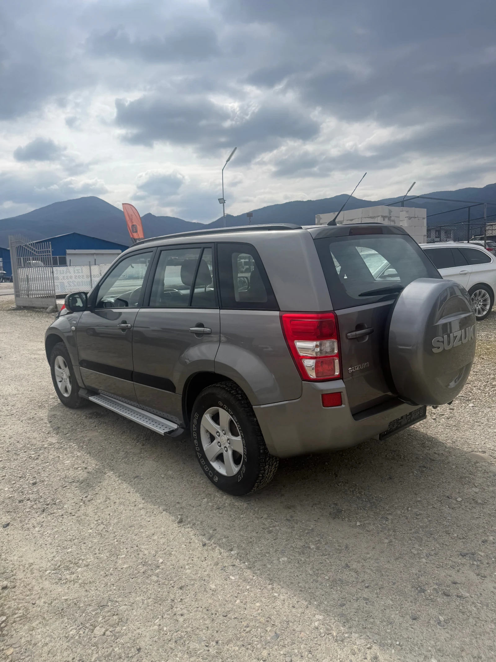 Suzuki Grand vitara 1.9DDiS* ЛИЗИНГ, снимка 6 - Автомобили и джипове - 53924786