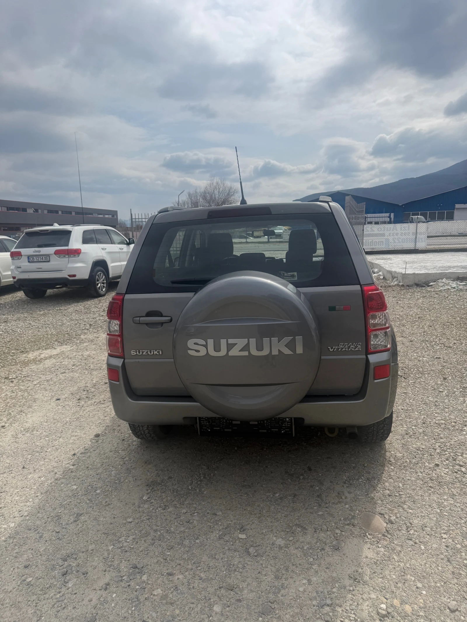 Suzuki Grand vitara 1.9DDiS* ЛИЗИНГ, снимка 5 - Автомобили и джипове - 53924786