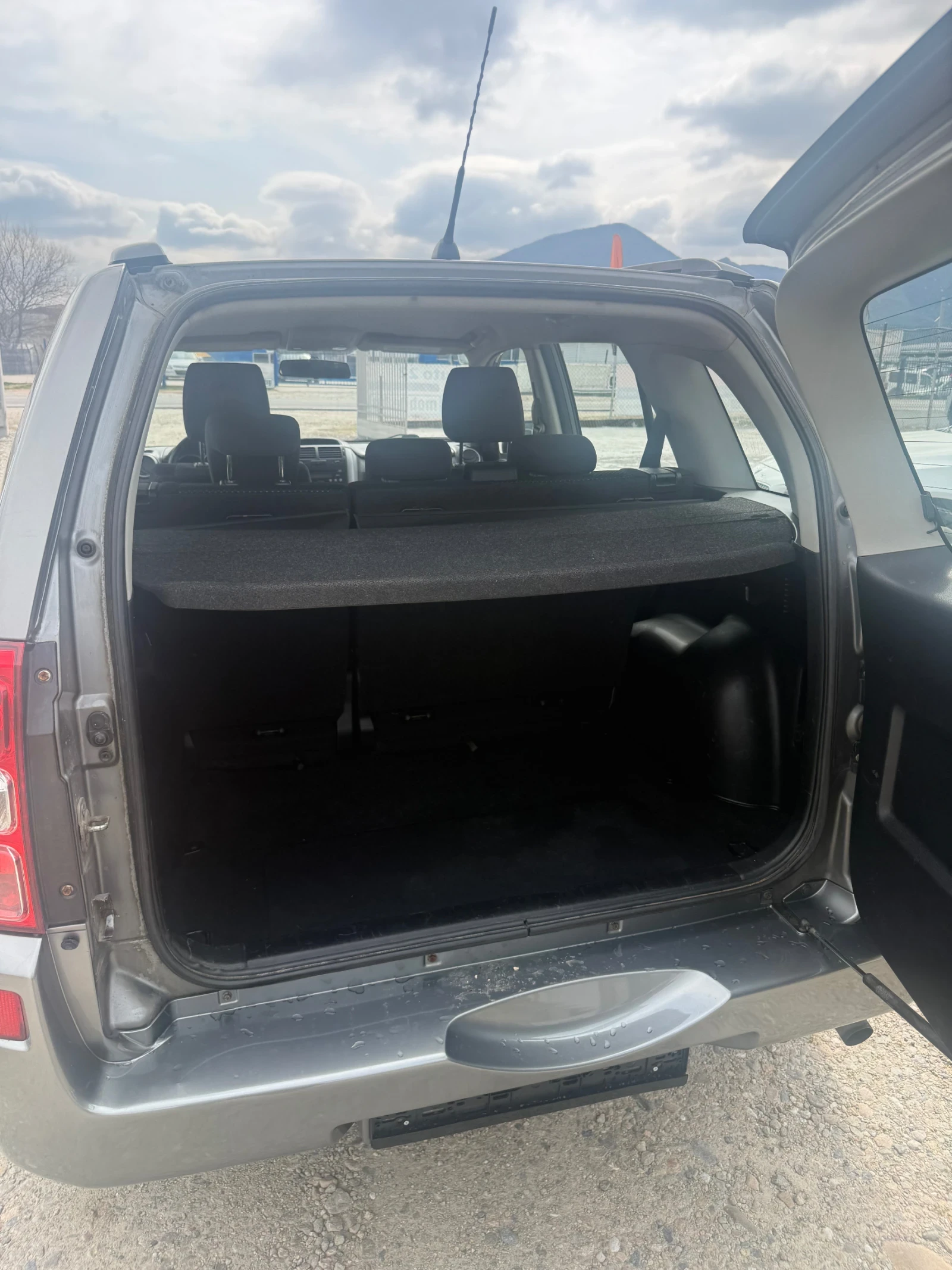 Suzuki Grand vitara 1.9DDiS* ЛИЗИНГ, снимка 15 - Автомобили и джипове - 53924786