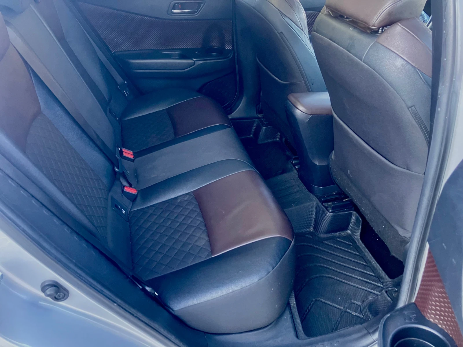 Toyota C-HR 6 ск. ръчна кутия Premier Edition , снимка 9 - Автомобили и джипове - 54183798