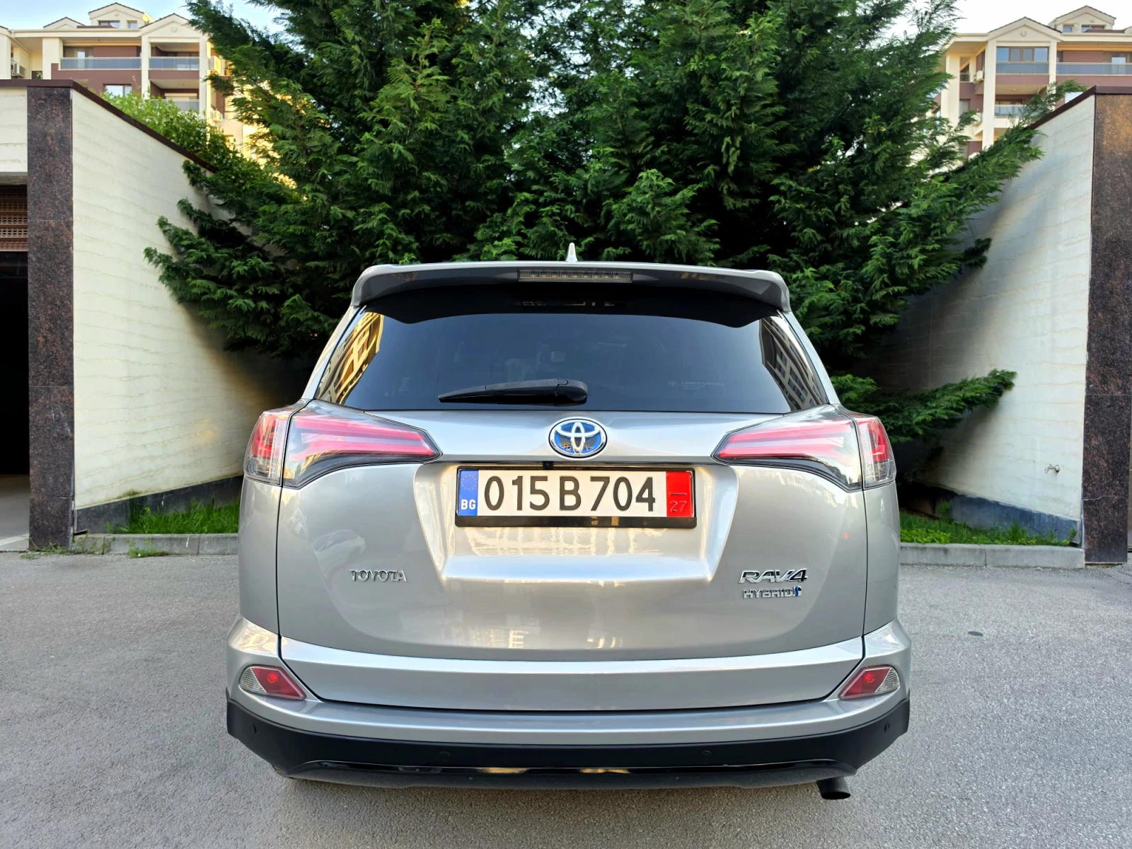 Toyota Rav4 2.5HYBRID* FACELIFT* KEYLESS* , снимка 5 - Автомобили и джипове - 54305888