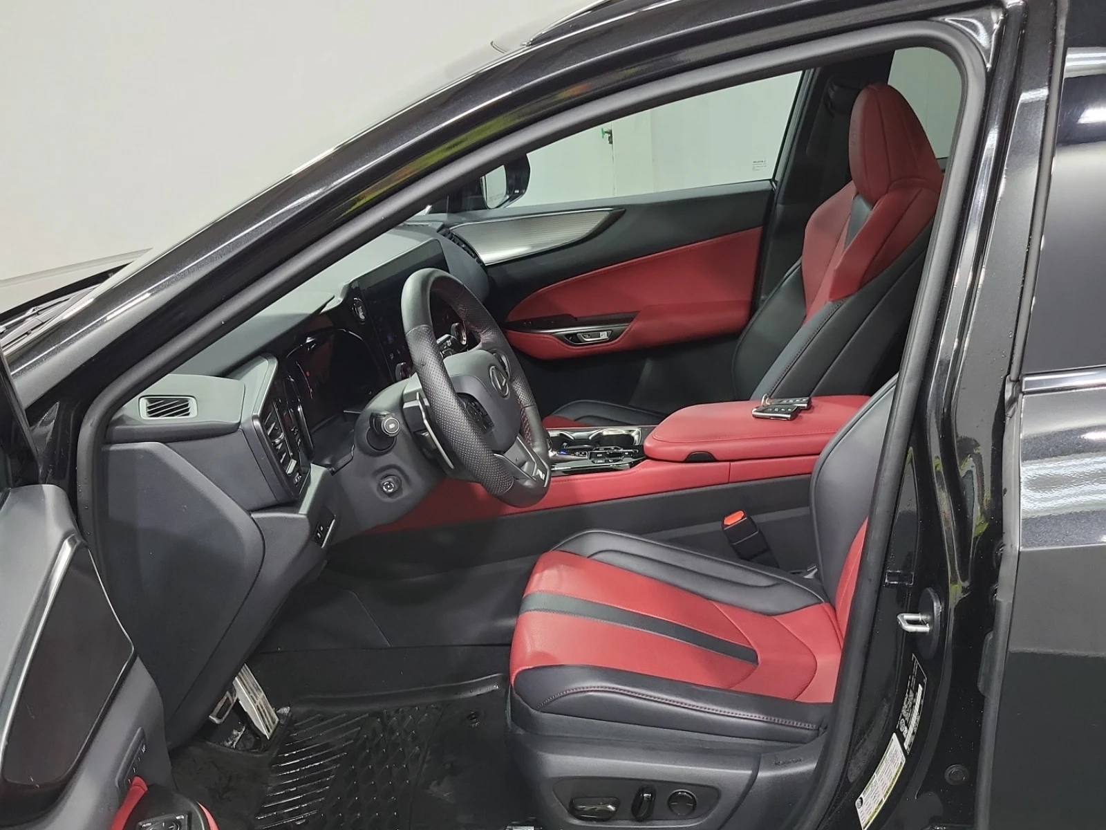 Lexus NX 350, снимка 10 - Автомобили и джипове - 54763733